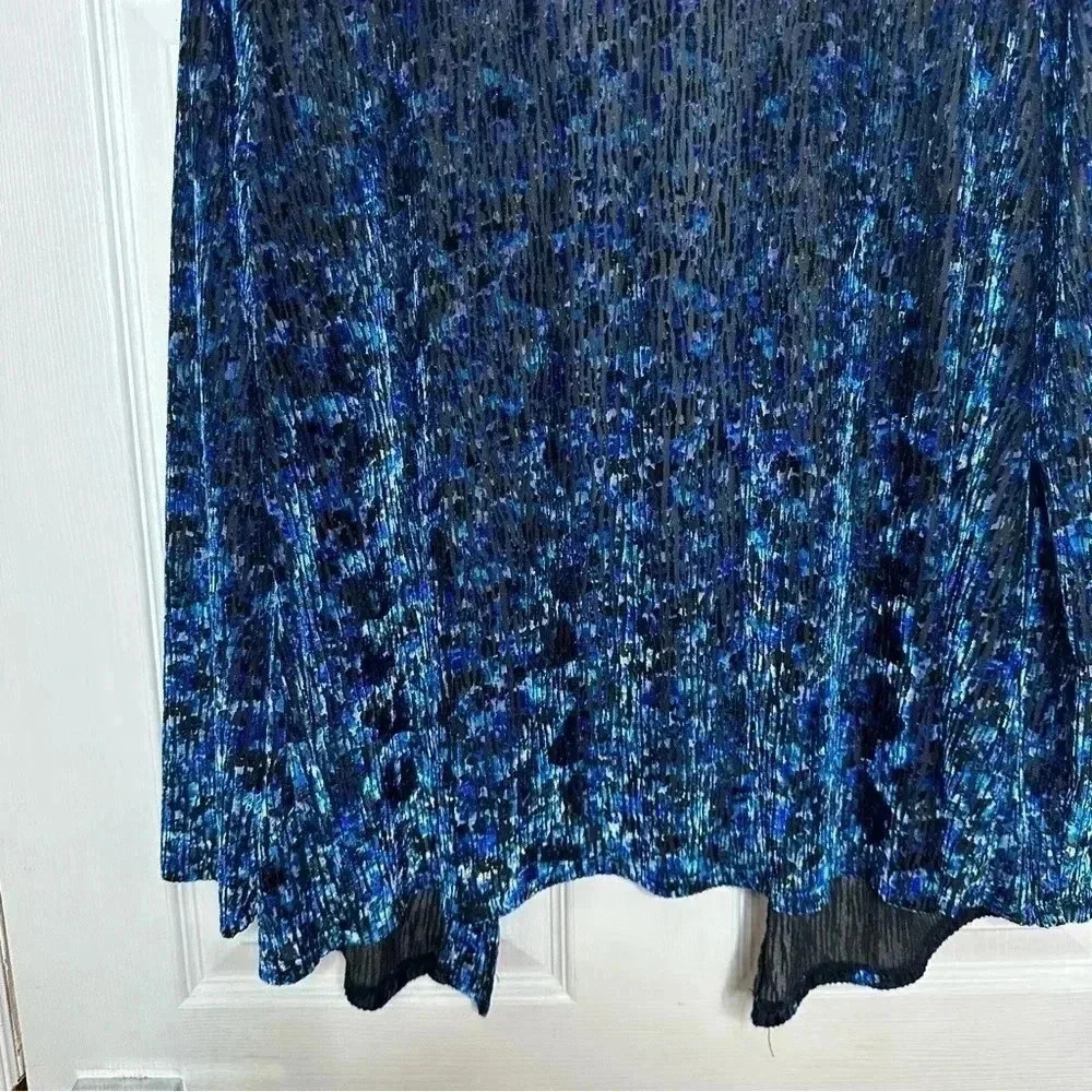 Tanjay Cardigan  Velvet Blue / Black / White Size Large - Picture 8 of 16